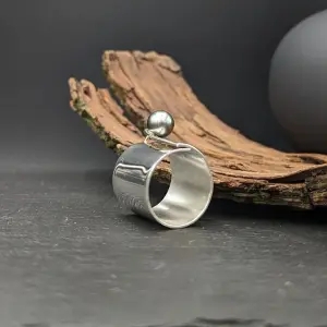 Jubileum zilver ring met parel