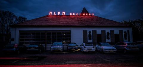 alfa brouwerij verlicht