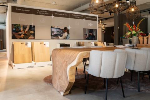 Showroom Borrenbergs in Bergeijk met vloeren, raamdecoratie en vrijblijvend interieuradvies