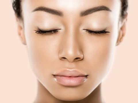 portrait-of-beautiful-african-american-woman-with-TBB6WF4.jpg