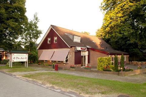 Restaurant buiten