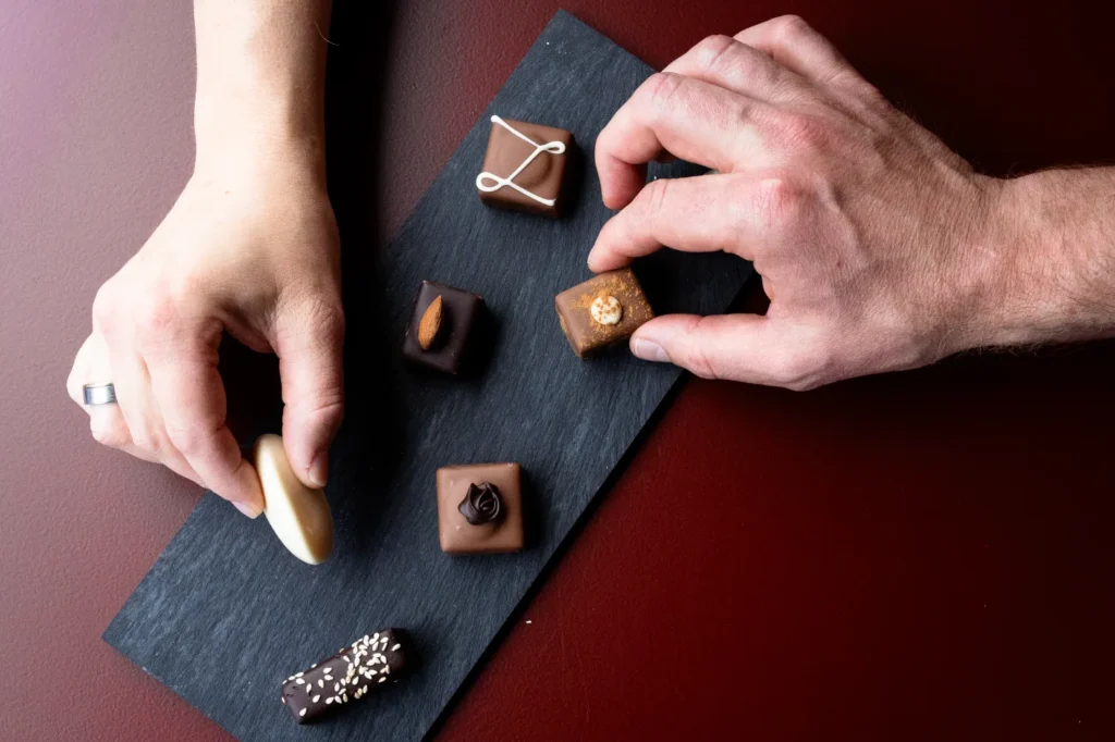 Chocolade cadeau geven met bonbons en een persoonlijke chocoladereep