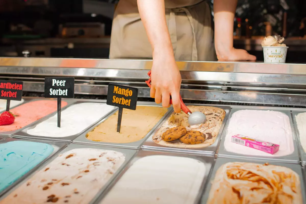 High Ice reserveren in Made bij Maystro | IJs, wafel, chocolade en warme dranken